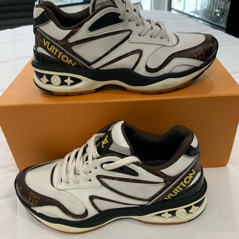 Louis Vuitton Sneakers